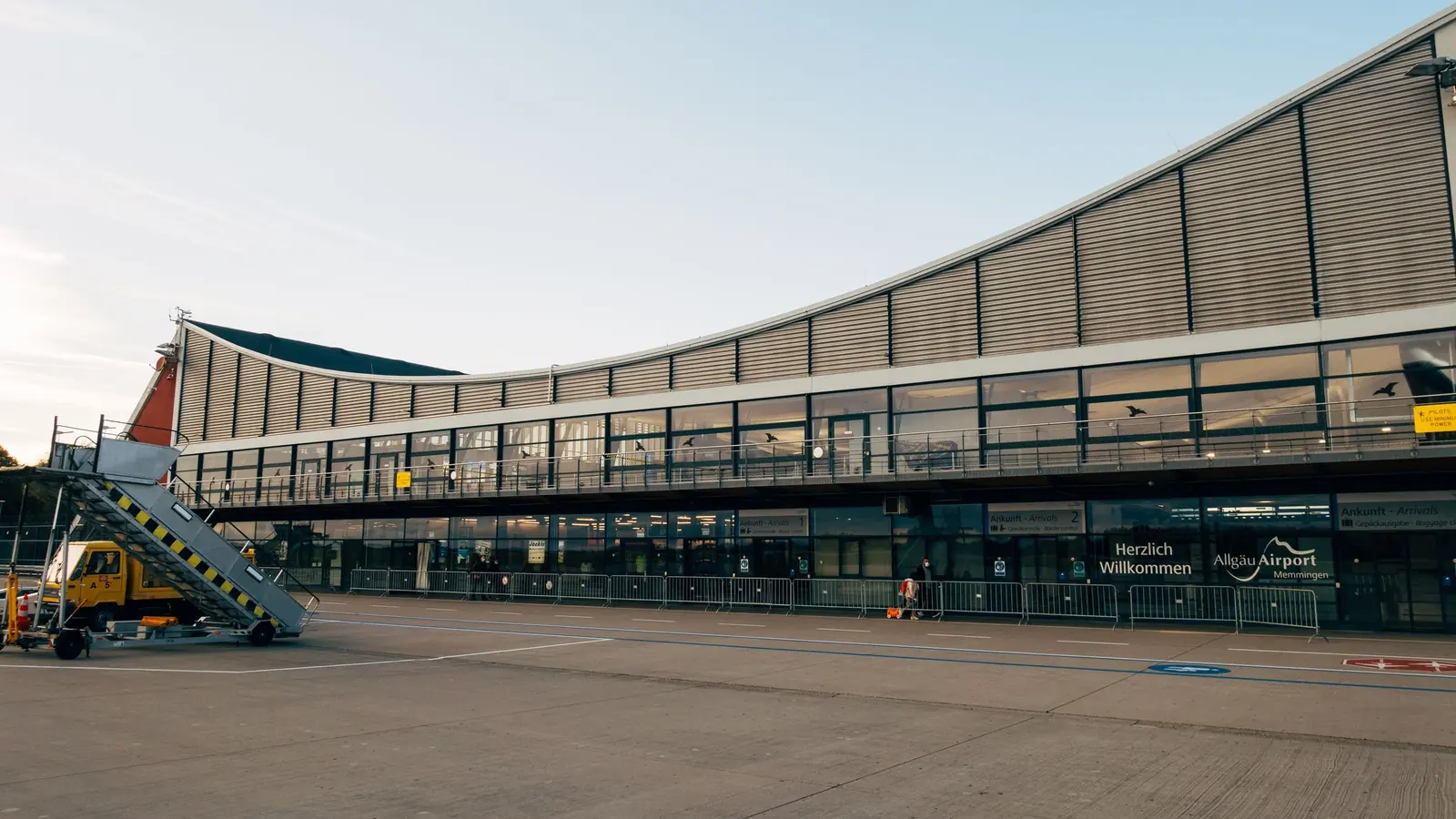 Terminal des Allgäu Airport Memmingen (FMM) – Parken am Flughafen Memmingen