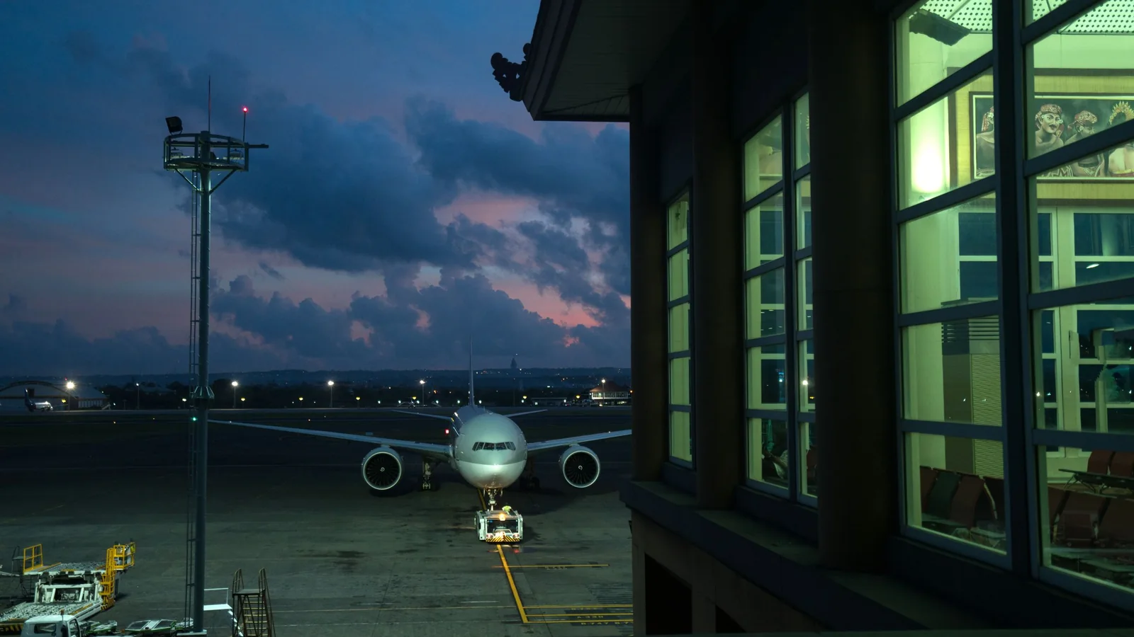 Aircraft on the apron at blue hour – late arrival at Berlin (BER) Airport